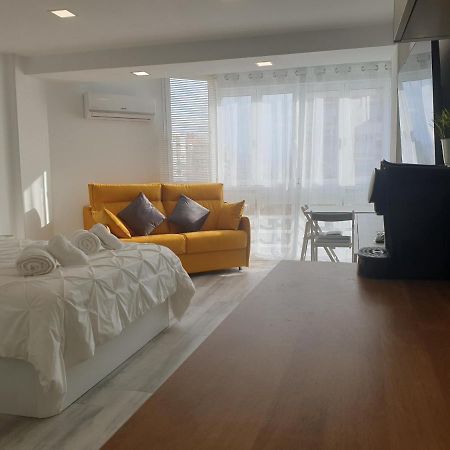 Estudio Amalfi Torre Del Mar Exterior photo